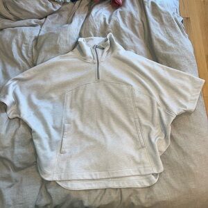 The North Face Slacker Poncho Size Medium/Large